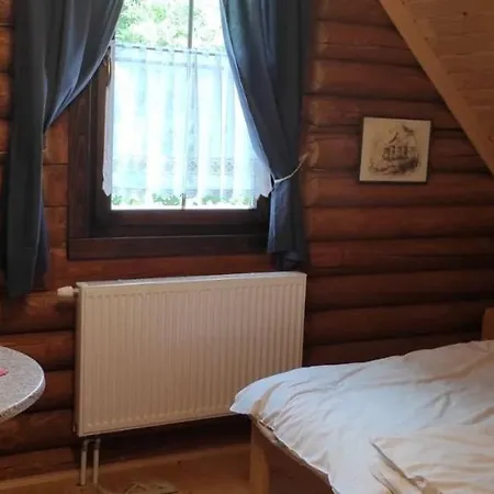 Dom árgyélus - árgyélus Ház - Fesztypark Vendégház Martovce