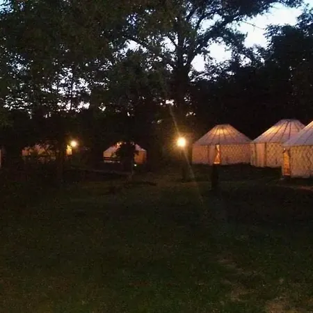 Vendégház Dom árgyélus - árgyélus Ház - Fesztypark